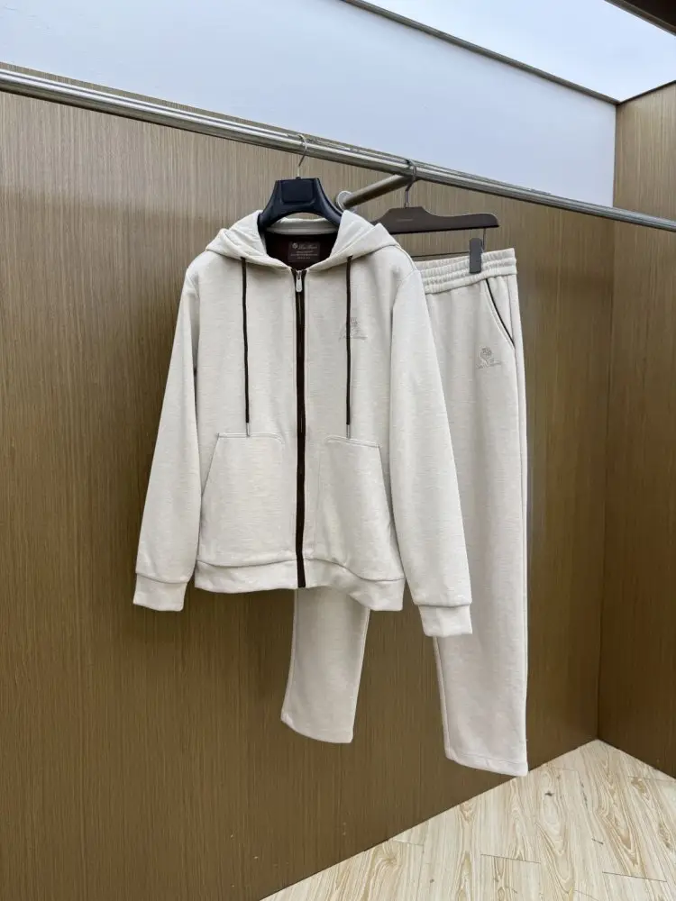 Loro Piana — Костюм чоловічий