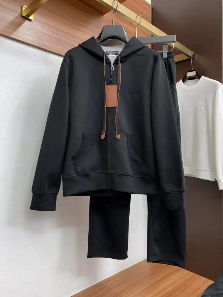 Loro Piana — Костюм чоловічий