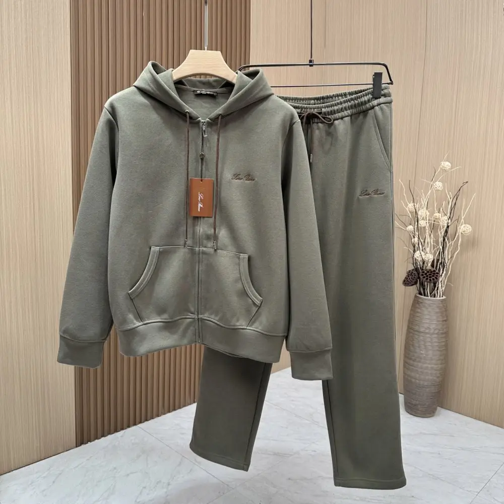 Loro Piana — Костюм чоловічий
