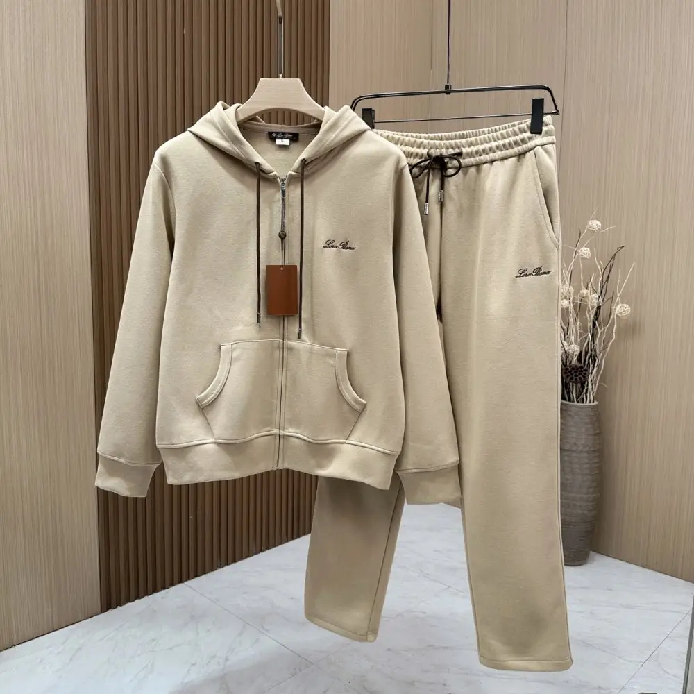 Loro Piana — Костюм чоловічий