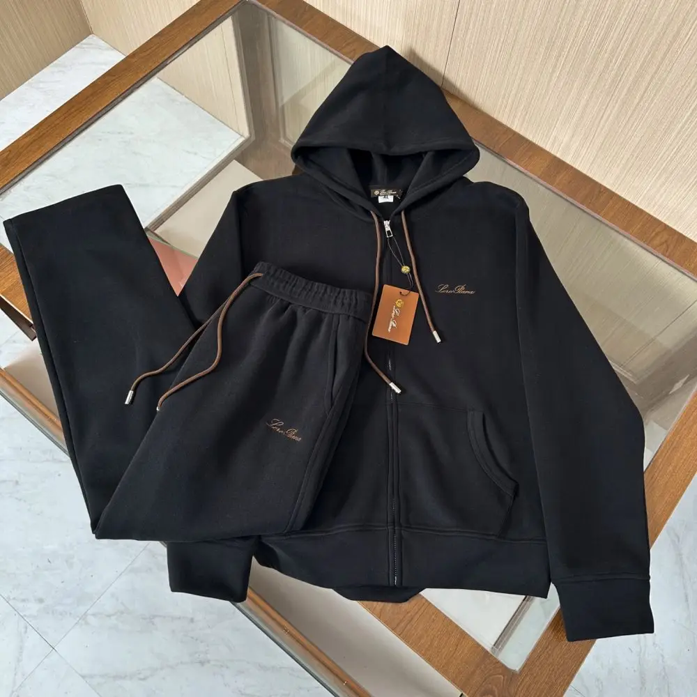 Loro Piana — Костюм чоловічий