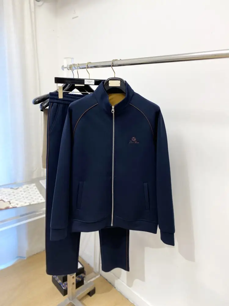 Loro Piana — Костюм мужчкой спортивный