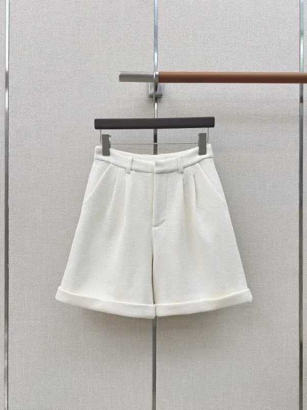 Loro Piana — Direct shorts cream colors