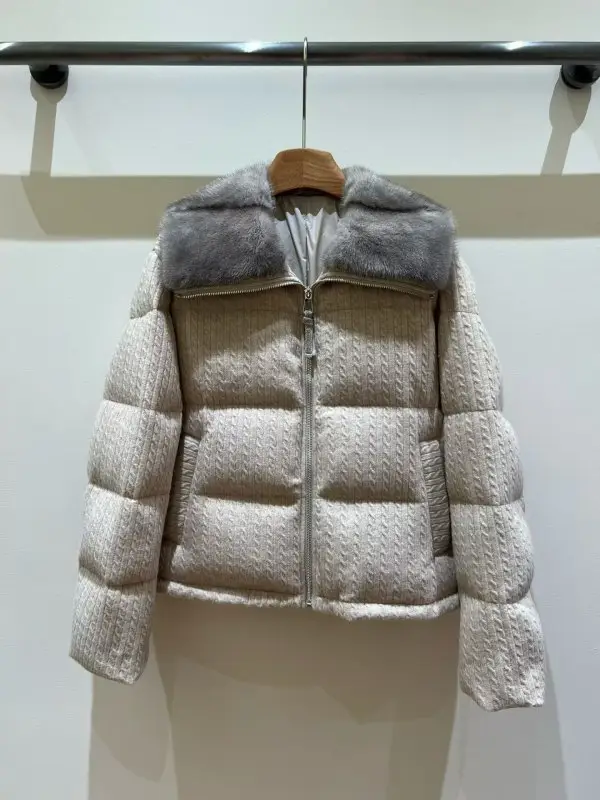 Loro Piana Down jacket female from норковым fur — Photo 2
