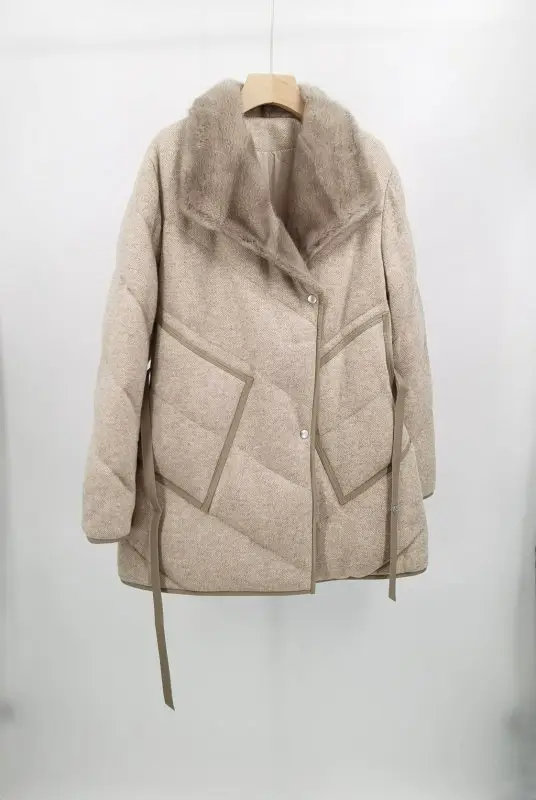 Loro Piana Down jacket female from норковым fur — Photo 5