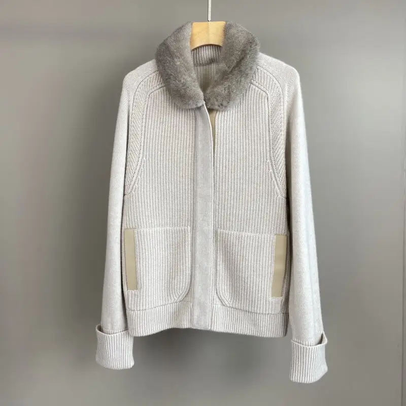 Loro Piana — Жіночий кашеміру кардиган з хутряним коміром