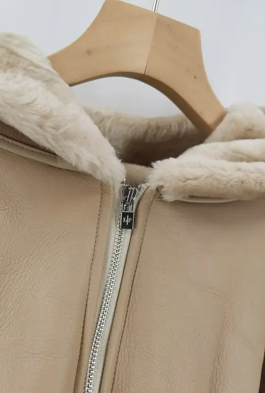 Loro Piana Jacket cashmere women's on goose feathers — Photo 5