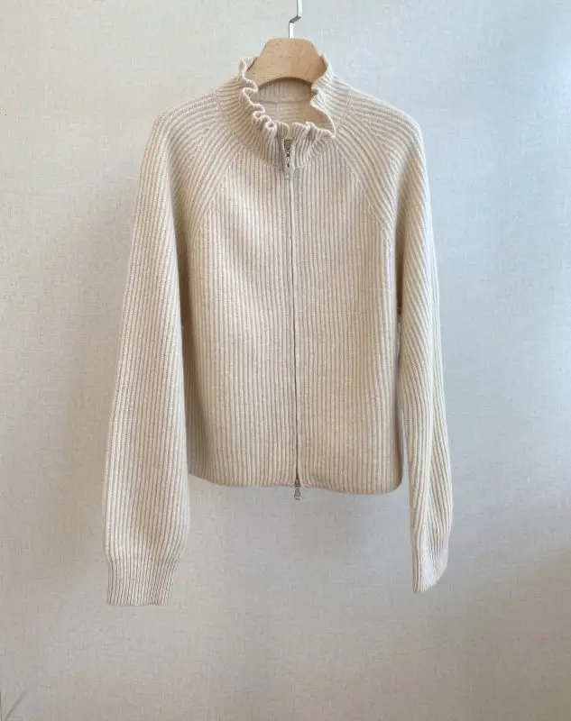 Loro Piana Knitted costume female — Photo 2