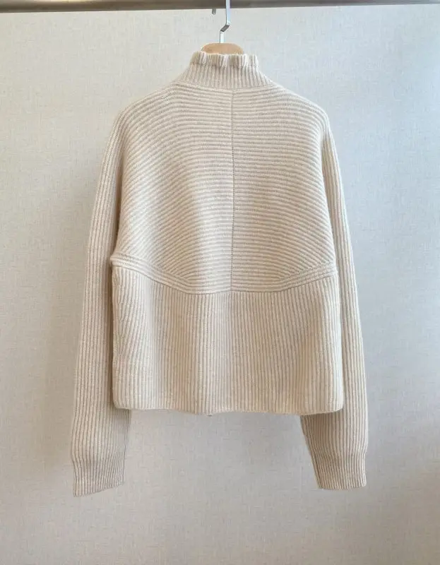 Loro Piana Knitted costume female — Photo 3