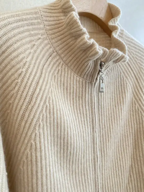 Loro Piana Knitted costume female — Photo 4