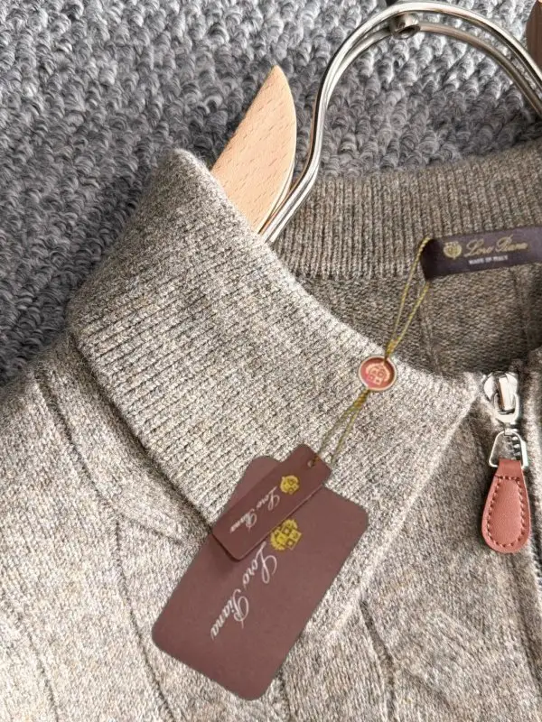 Loro Piana Knitted pullover male — Photo 3