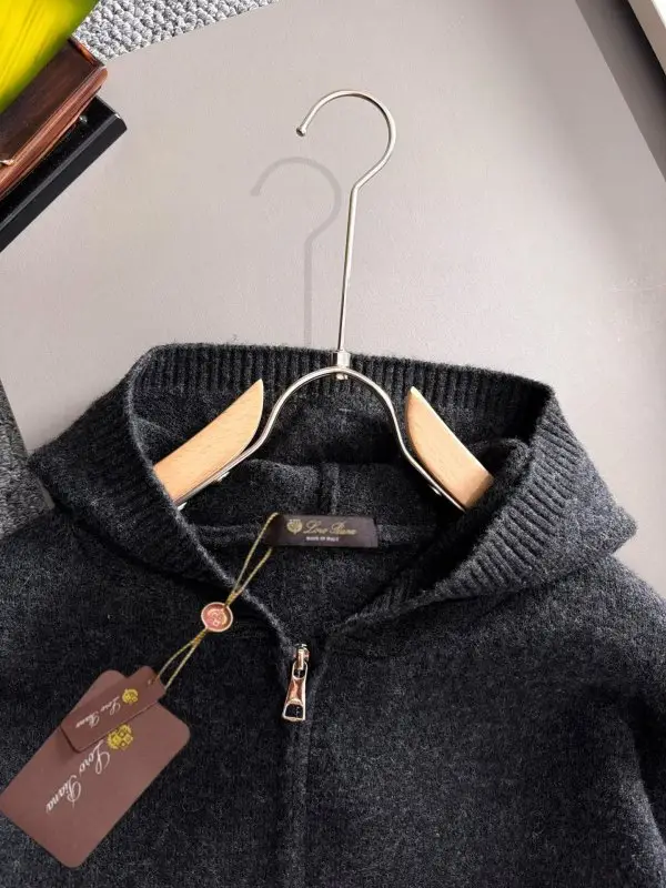 Loro Piana Knitted pullover male — Photo 4