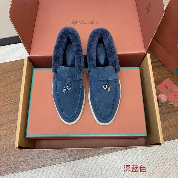 Loro Piana Лоферы on fur women's — Photo 2