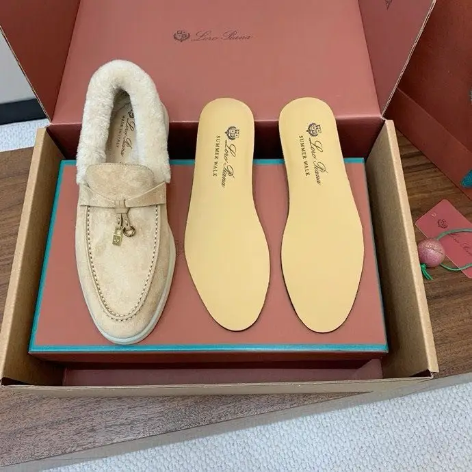 Loro Piana Лоферы on fur women's — Photo 4