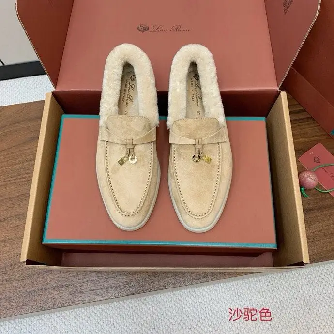 Loro Piana Лоферы on fur women's — Photo 5