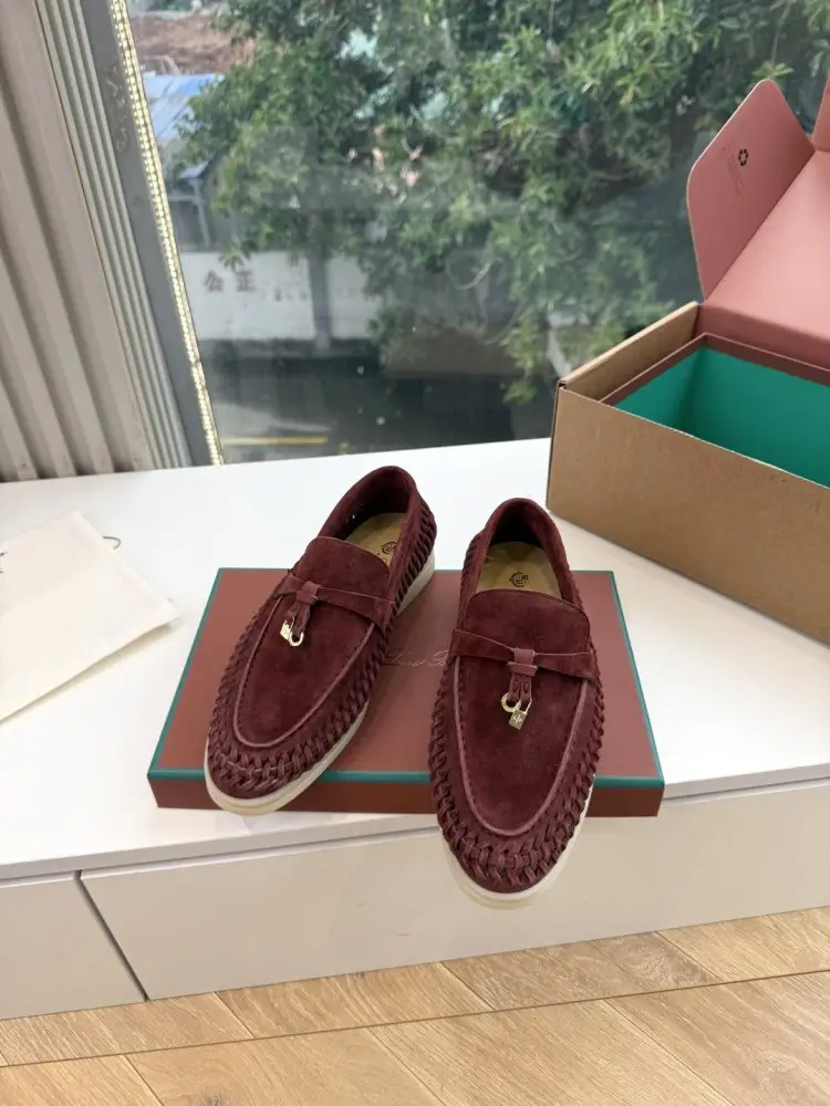 Loro Piana Лоферы женские — Фото 1