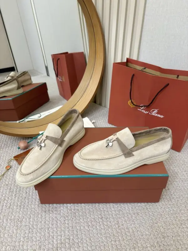 Loro Piana — Лоферы женские