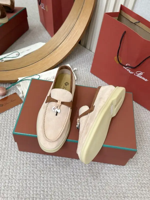 Loro Piana Лоферы женские — Фото 2