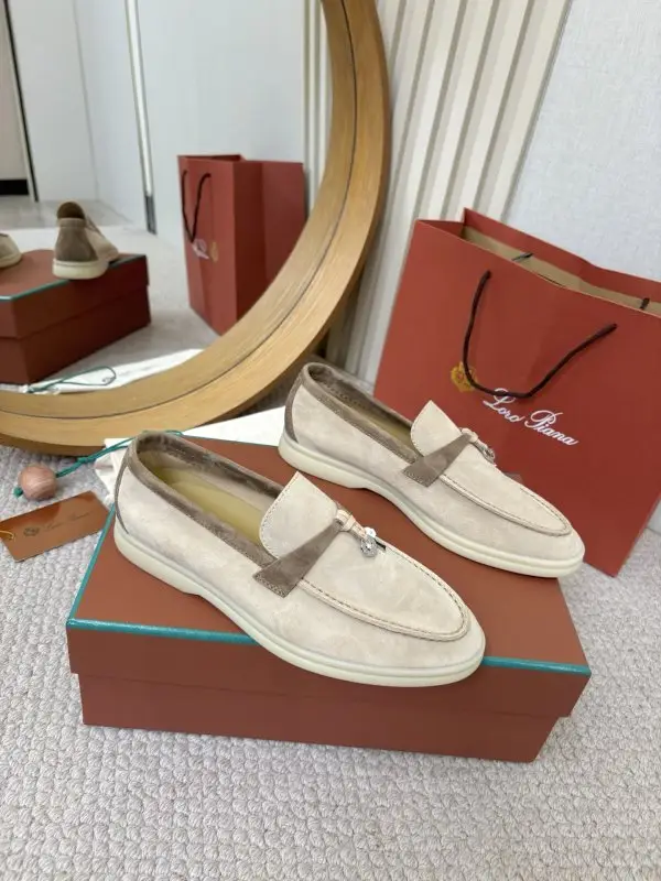 Loro Piana Лоферы жіночі — Фото 2
