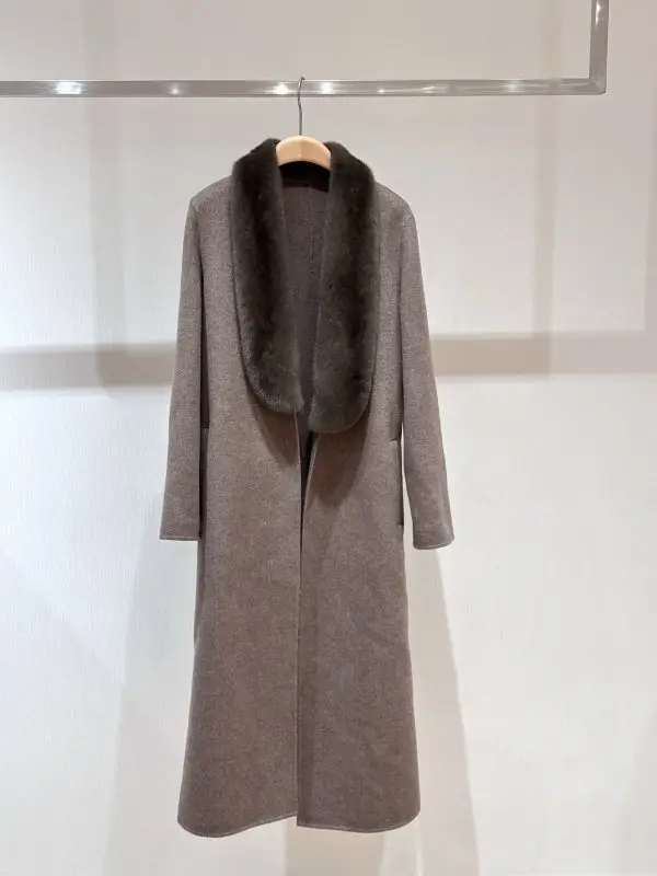 Loro Piana — Длинное пальто из шерсти и кашемира с норковым мехом