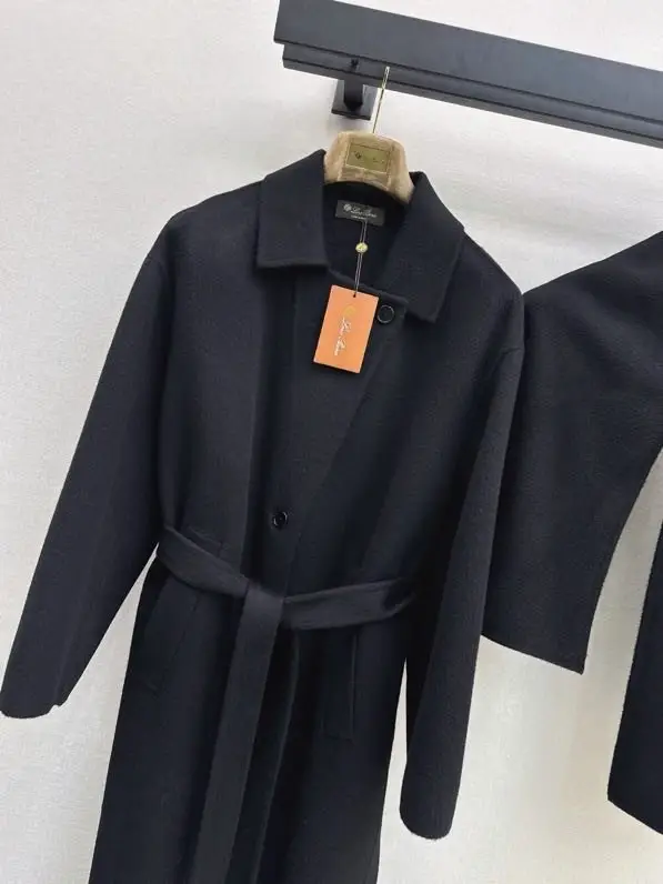Loro Piana Long coat of wool from two-way collar and removable shawl — Photo 3