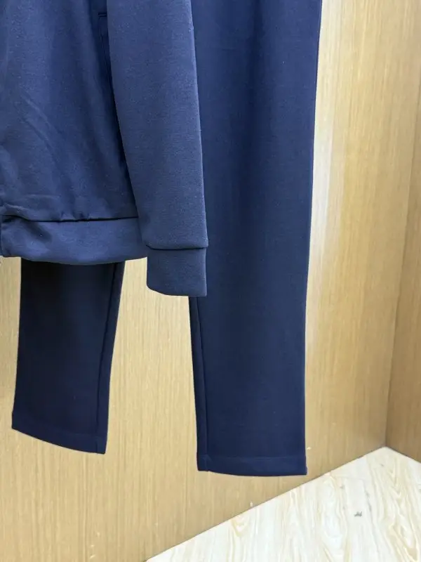 Loro Piana Male sports costume — Photo 4