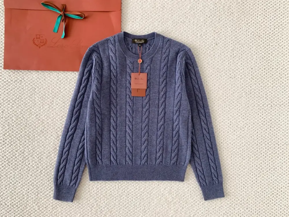 Loro Piana — Светр кашеміру жіночий