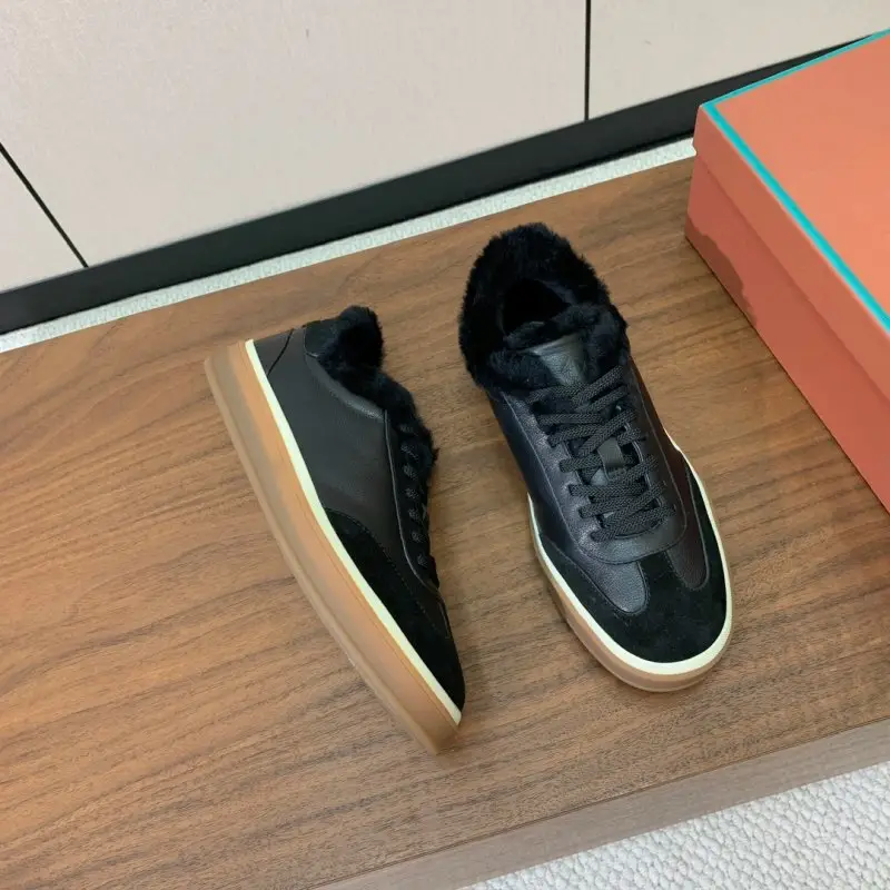 Loro Piana Sneakers women's on fur — Photo 2