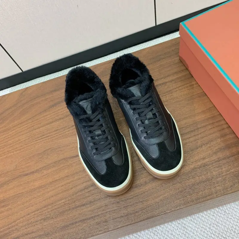 Loro Piana Sneakers women's on fur — Photo 3