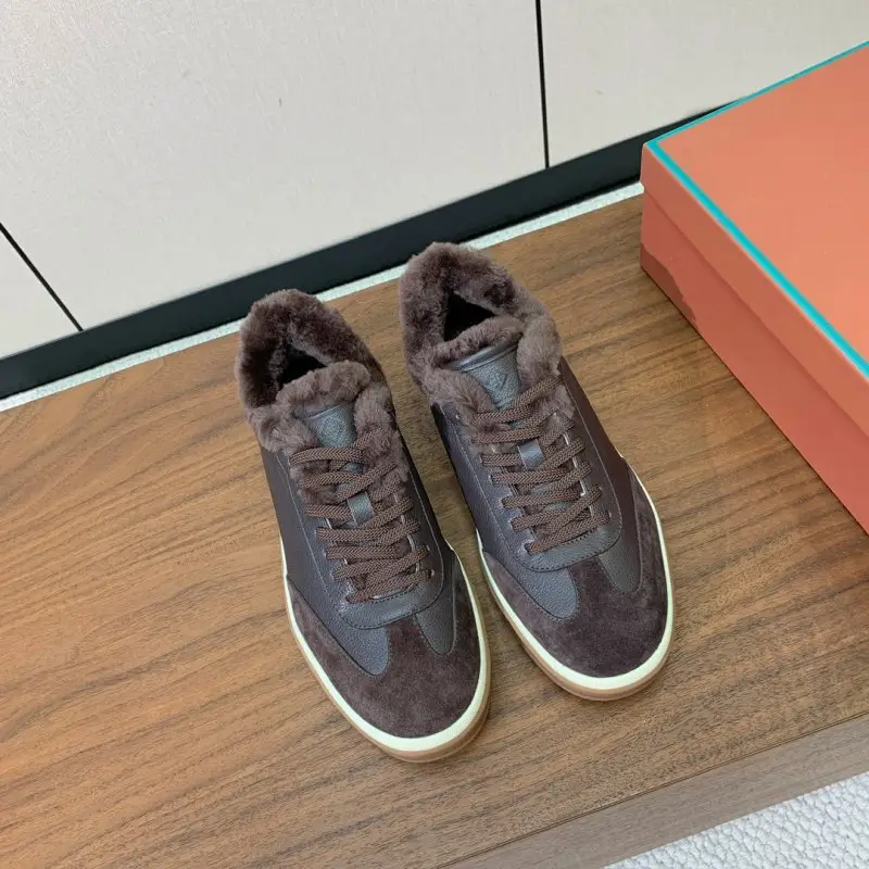 Loro Piana Sneakers women's on fur — Photo 3