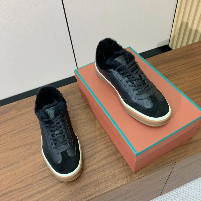 Loro Piana Sneakers women's on fur — Photo 4