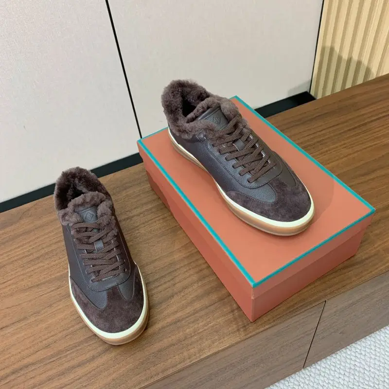 Loro Piana Sneakers women's on fur — Photo 4