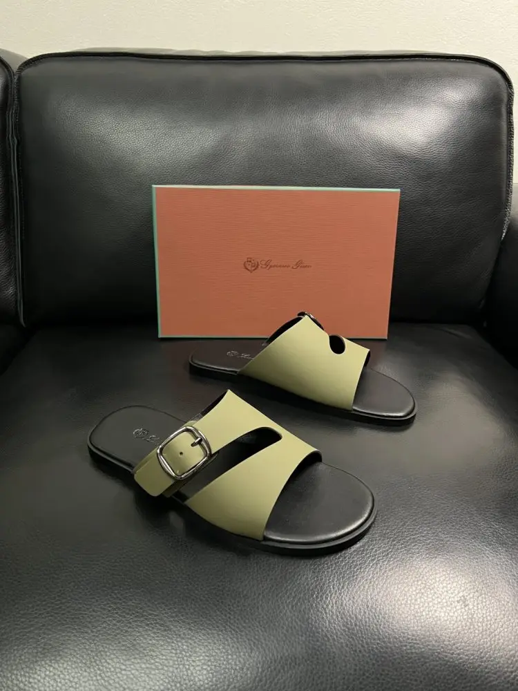 Loro Piana — Шльопанці чоловічі