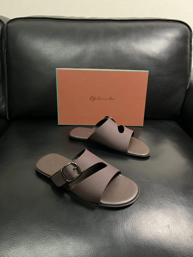 Loro Piana — Шльопанці чоловічі