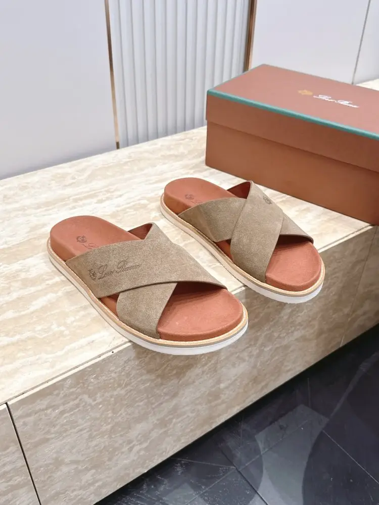 Loro Piana — Шльопанці чоловічі