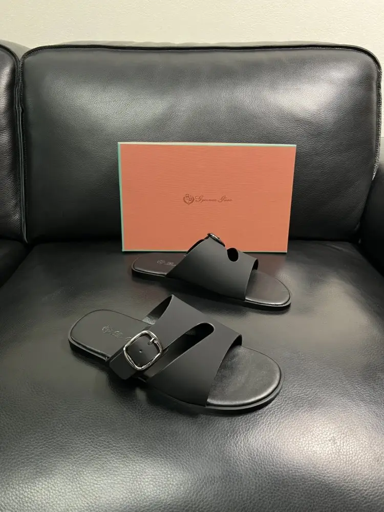 Loro Piana — Шльопанці чоловічі