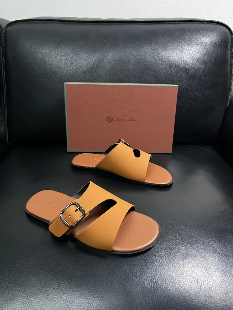 Loro Piana — Шльопанці чоловічі