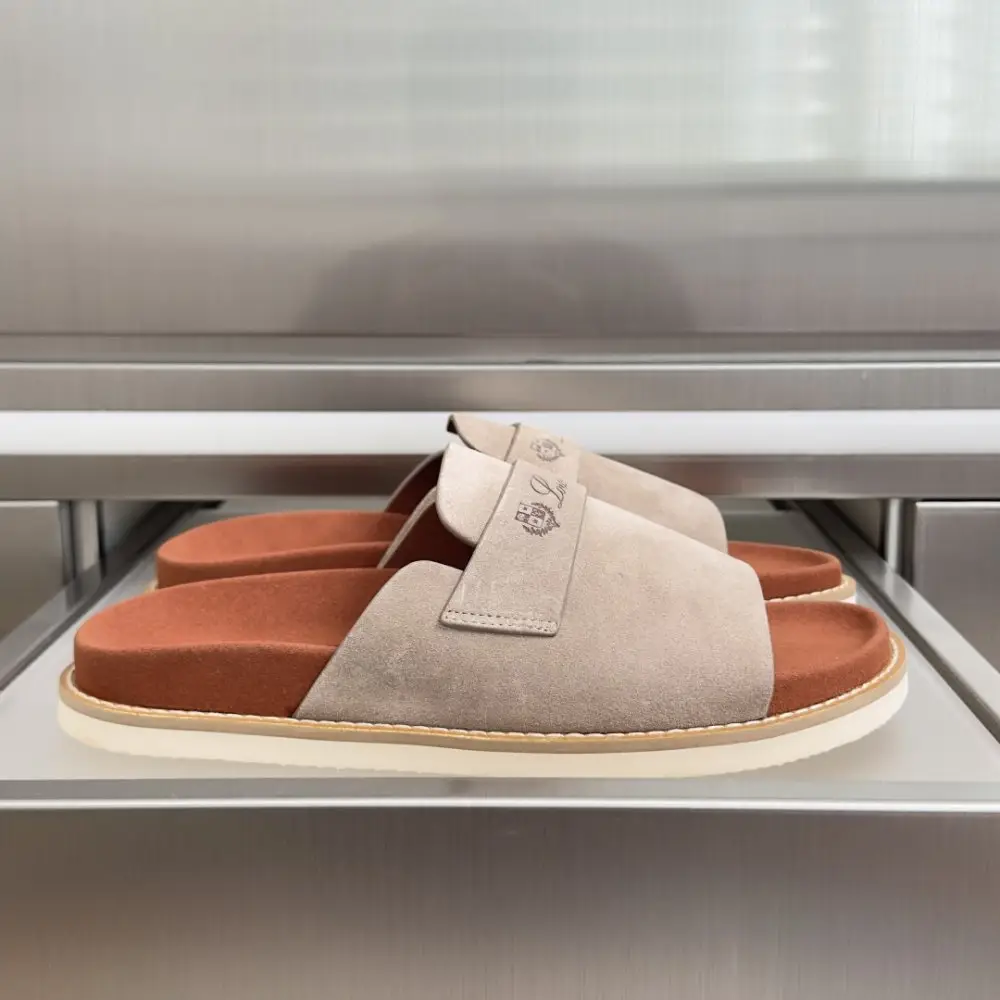Loro Piana — Шльопанці чоловічі