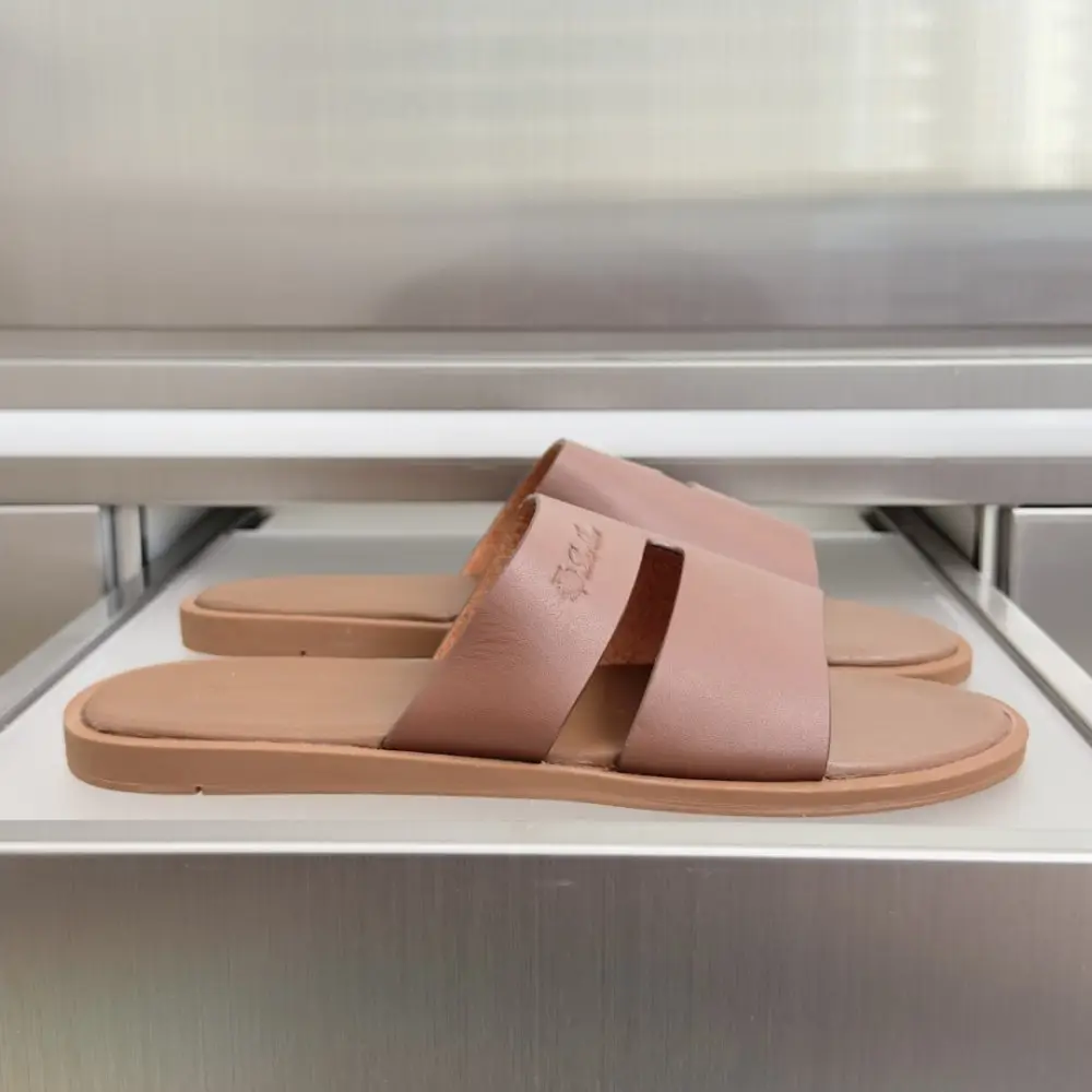 Loro Piana — Шльопанці чоловічі