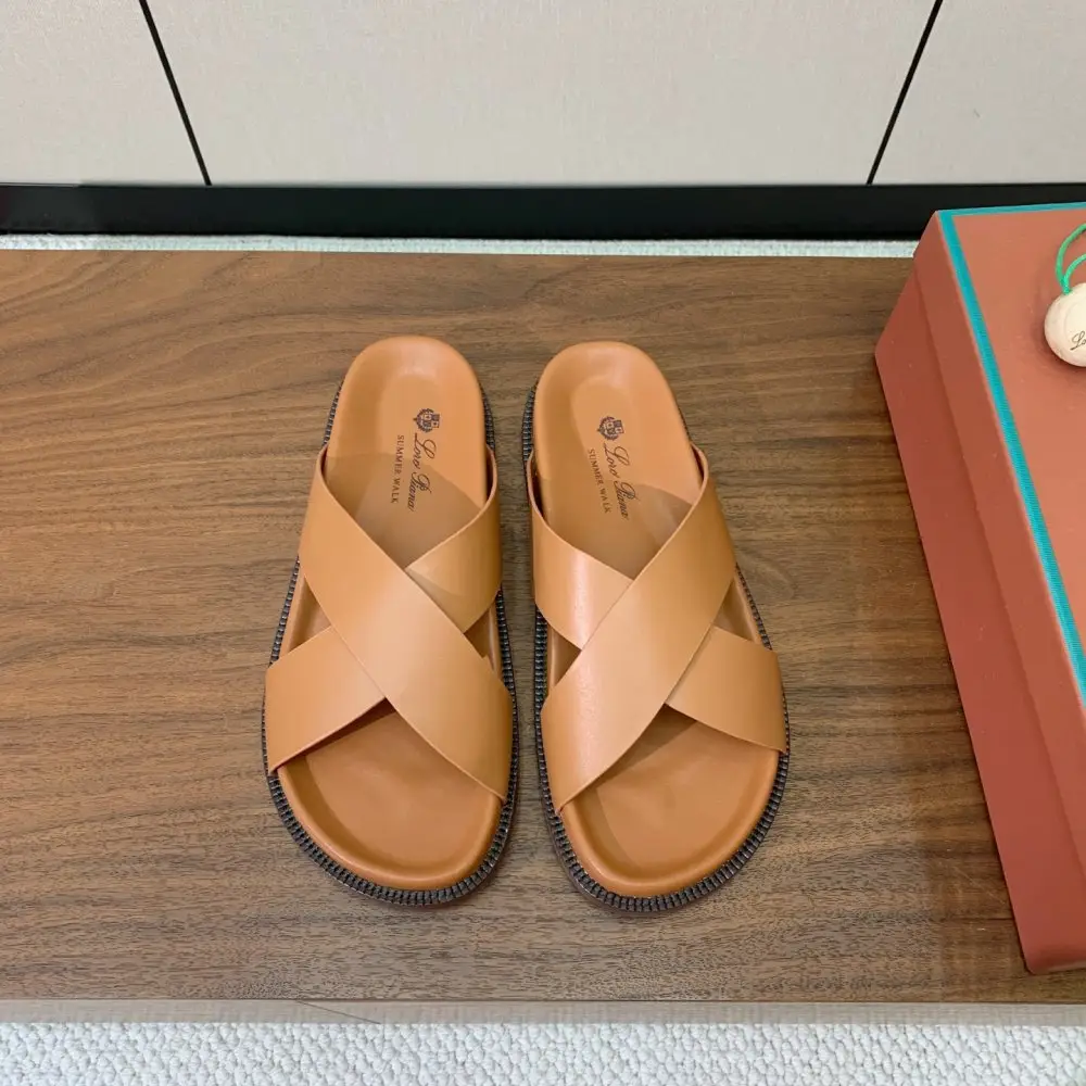 Loro Piana — Шльопанці чоловічі