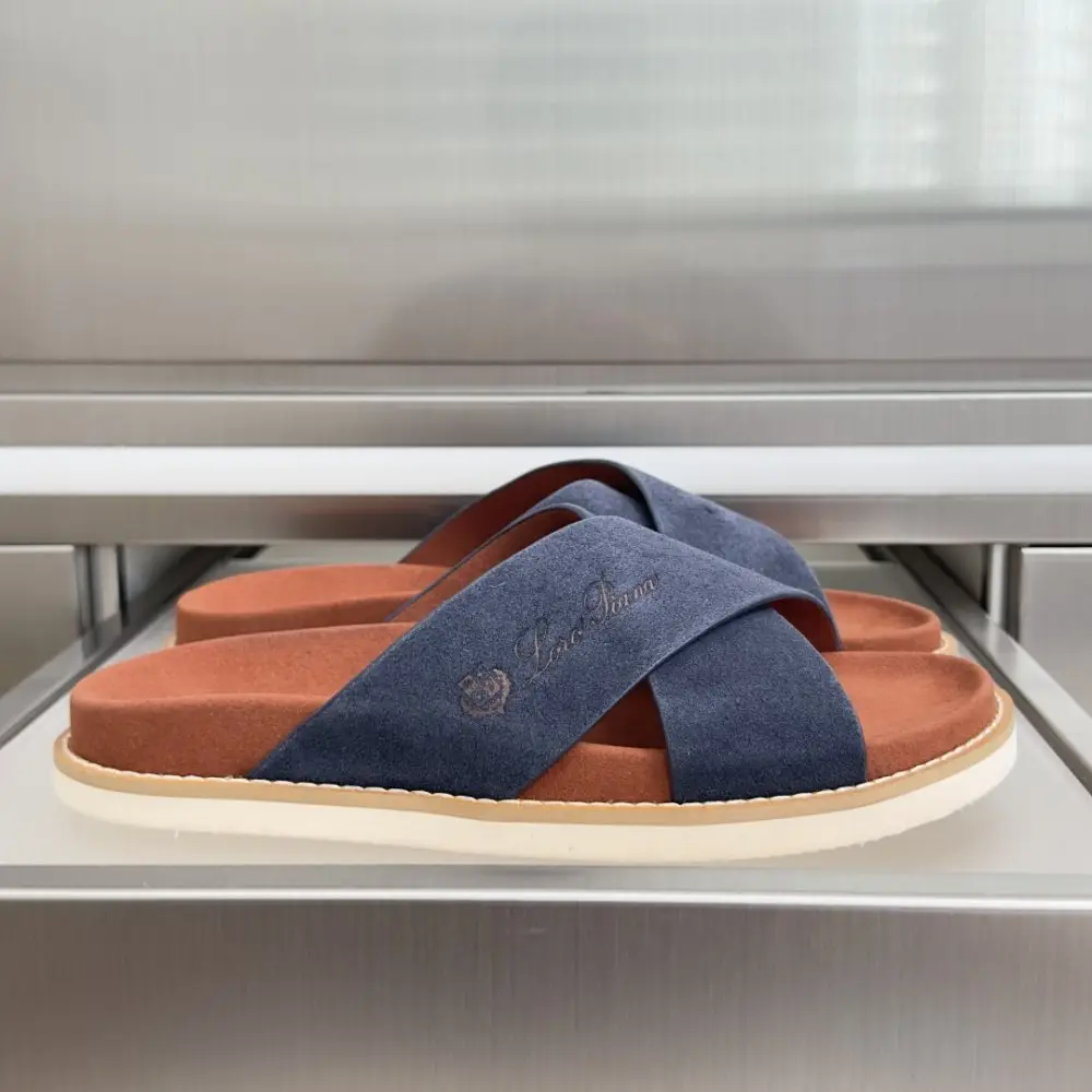 Loro Piana — Шльопанці чоловічі