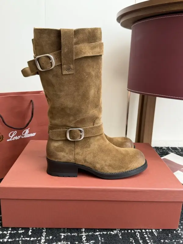Loro Piana Замшеві жіночі чоботи Bullet Boot — Фото 2