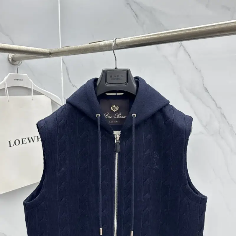 Loro Piana Жилетка мужская — Фото 3
