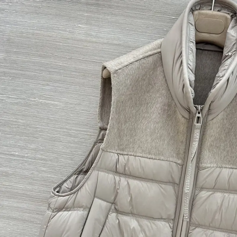 Loro Piana Vest on feathers women's — Photo 3