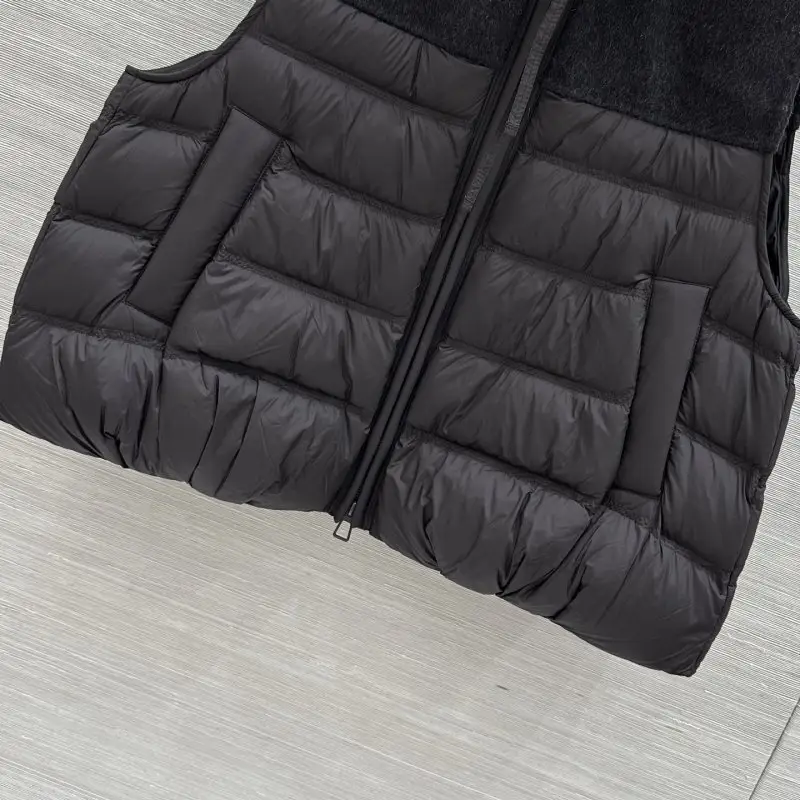 Loro Piana Vest on feathers women's — Photo 5