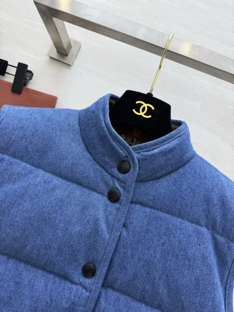 Loro Piana Vest women's — Photo 2