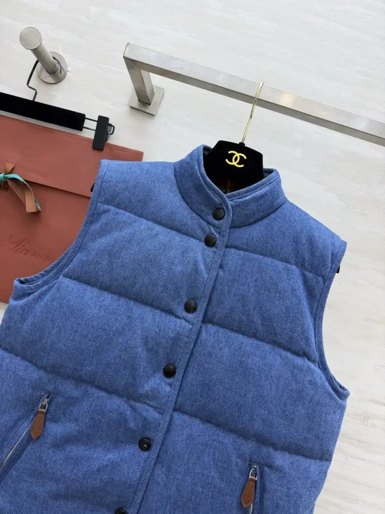 Loro Piana Vest women's — Photo 5
