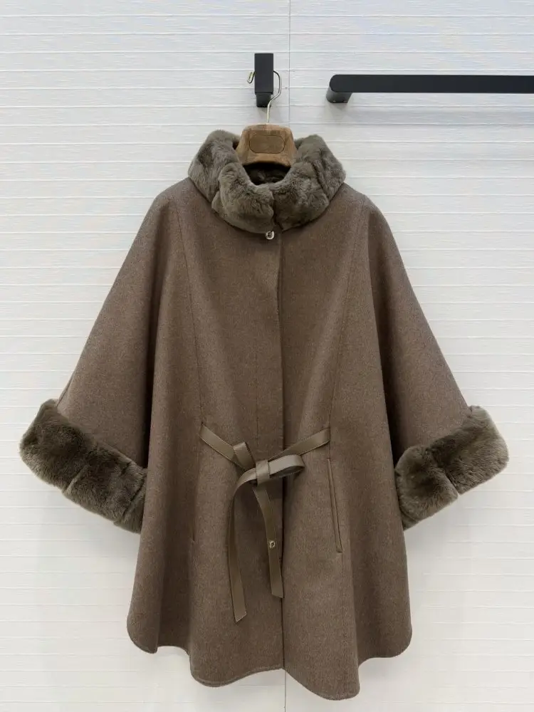 Loro Piana — Жіноче кашемірове пальто