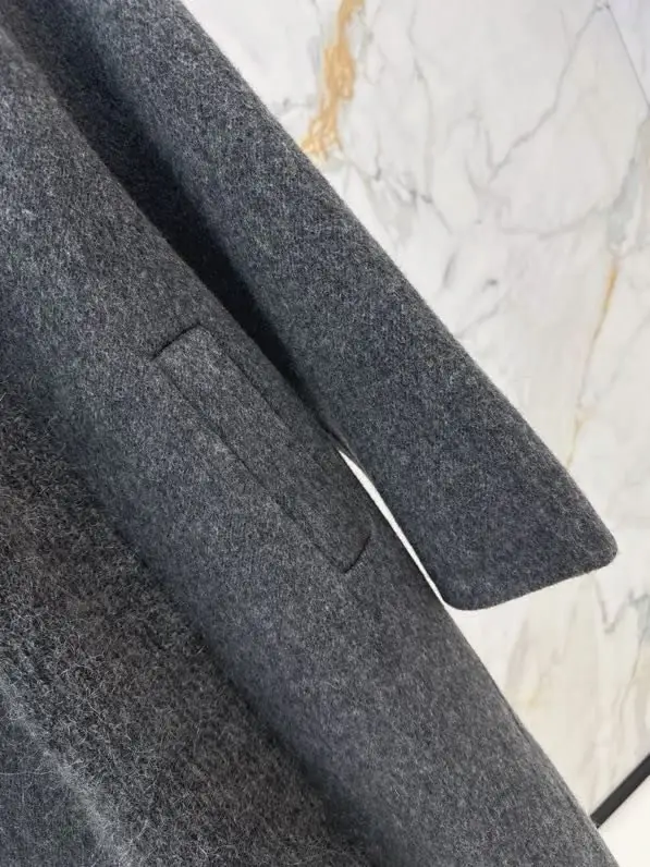 Loro Piana Women's однобортное wool coat — Photo 5