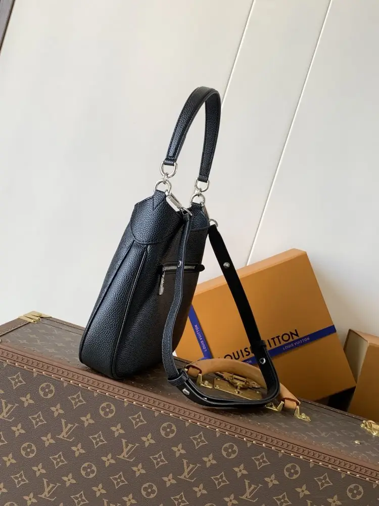 Louis Vuitton A bag All Around PM 25 cm — Photo 2